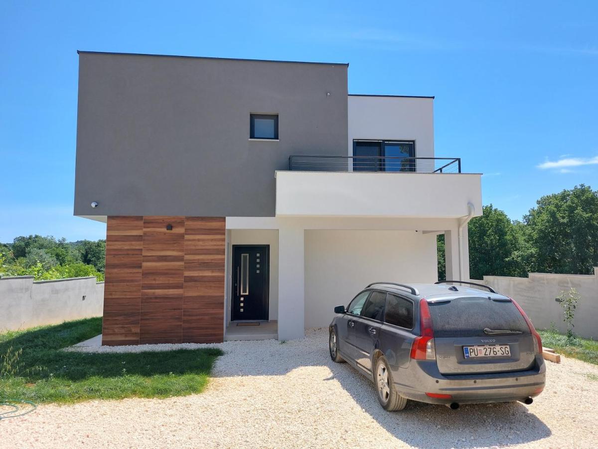 Villa Tara, 4 Bedroom Villa With Heated Pool Medulin Zewnętrze zdjęcie