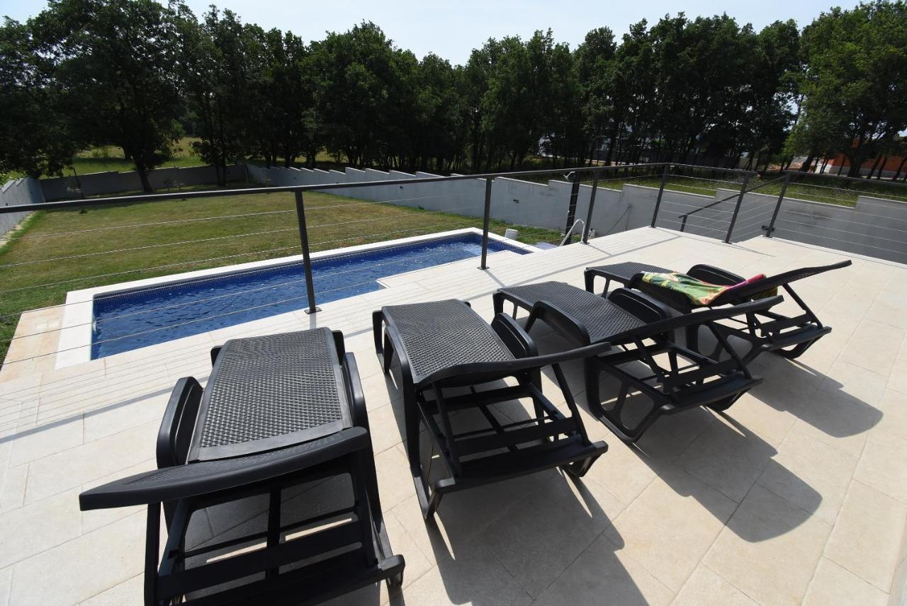 Villa Tara, 4 Bedroom Villa With Heated Pool Medulin Zewnętrze zdjęcie